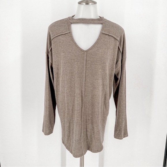 Cherish brown long tunic with laser cut neckline - Picture 2 of 6